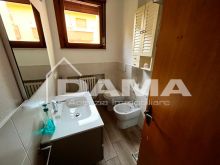 Viale Bolognesi – Appartamento arredato con terrazzi e garage 08