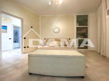 Spazioso Quadrilocale Ristrutturato con Garage in Vendita 07