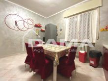 Spazioso Quadrilocale Ristrutturato con Garage in Vendita 21