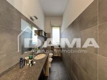 Ampio Appartamento Ristrutturato con Terrazzo di 35 mq_BAGNO2