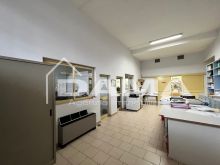 Laboratorio Artigianale con Magazzino e Area Uffici 06