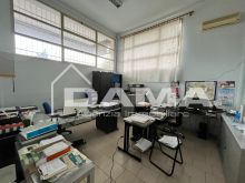 Laboratorio Artigianale con Magazzino e Area Uffici 07
