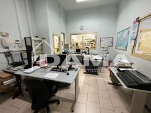 Laboratorio Artigianale con Magazzino e Area Uffici 11