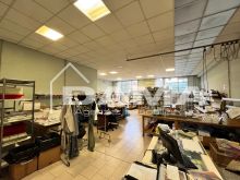 Laboratorio Artigianale con Magazzino e Area Uffici 25