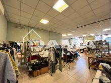 Laboratorio Artigianale con Magazzino e Area Uffici 26