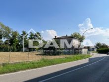 Forli' - Spendido casolare con ampio terreno privato01