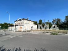 Forli' - Spendido casolare con ampio terreno privato02