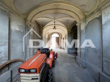 Forli' - Spendido casolare con ampio terreno privato07