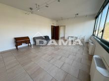uffici di recente costruzione23