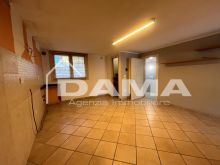 PORZIONE DI BIFAMILIARE CON FINITURE DI PREGIO_taverna2