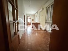Casa indipendente con giaridno_disimpegno4