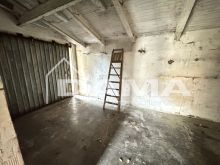 Casa indipendente con giaridno_garage2