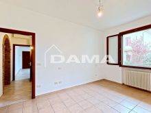 Ampio appartamento con 2 matrimoniali, garage e posto auto (15)