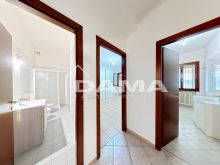 Ampio appartamento con 2 matrimoniali, garage e posto auto (17)