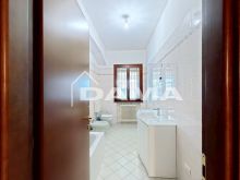 Ampio appartamento con 2 matrimoniali, garage e posto auto (22)