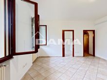 Ampio appartamento con 2 matrimoniali, garage e posto auto (2)