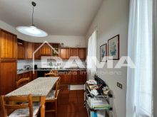 Casale con Due Unità e Vista Panoramica sulle Colline06