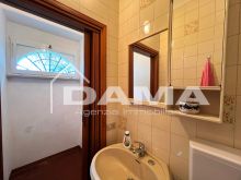 Casale con Due Unità e Vista Panoramica sulle Colline14