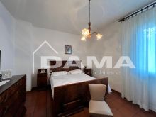 Casale con Due Unità e Vista Panoramica sulle Colline21