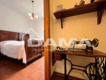 Casale con Due Unità e Vista Panoramica sulle Colline27