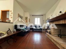 Casale con Due Unità e Vista Panoramica sulle Colline42