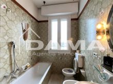 Luminoso appartamento con terrazzo e garage in zona Cerchia_bagno 22