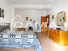 CAVA-Appartamento con 2 camere e cantina in zona servita010120