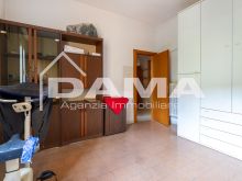 CAVA-Appartamento con 2 camere e cantina in zona servita010124