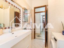 APPARTAMENTO CON 2 CAMERE DA LETTO IN ZONA CENTRALE_bagno2