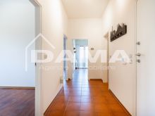 Appartamento TreCamere Ristrutturato e Luminoso in Zona Tranquilla 05