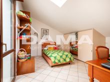 Esclusivo Attico su Due Livelli in Zona di Prestigio a Forlì 37