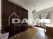 Ampio appartamento in contesto signorile con terrazzo e garage doppio_letto 31