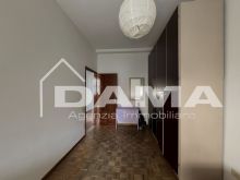 Ampio appartamento in contesto signorile con terrazzo e garage doppio_letto 32
