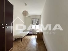 Ampio appartamento in contesto signorile con terrazzo e garage doppio_letto 34