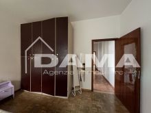 Ampio appartamento in contesto signorile con terrazzo e garage doppio_letto 44