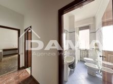 Ampio appartamento in contesto signorile con terrazzo e garage doppio_dis4