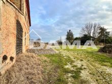 Affascinante Casale Romagnolo da Ristrutturare nelle Campagne di Forli13