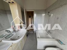 CASA INDIPENDENTE CON AMPIA CORTE A GRISIGNANO_bagno2