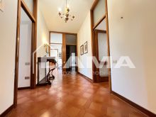 Appartamento Tre Camere con Due Bagni in Contesto Signorile e Zona Ricercata0109
