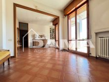 Appartamento Tre Camere con Due Bagni in Contesto Signorile e Zona Ricercata0113