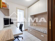 Grazioso Trilocale In Contesto Recente con Triplo Balcone e Vista sul Verde22