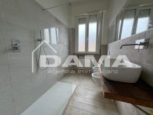 Trilocale con tavernetta zona piscina_bagno