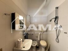 Elegante casa bifamiliare cielo terra nel cuore del centro storico – zona Musei San Domenico_bagno pt