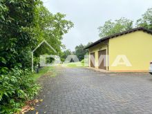 Porzione di bifamiliare a piano terra con ampio parco­_giardino01