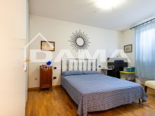 Appartamento Terra-Cielo in Centro con Cantina e Mansarda, in Contesto di Sole 4 Unità_letto 22