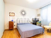 Appartamento Terra-Cielo in Centro con Cantina e Mansarda, in Contesto di Sole 4 Unità_letto 23
