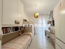 RONCO-Appartamento ristrutturato con garage e posto auto0108