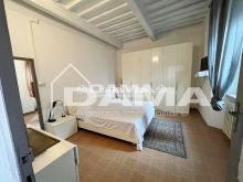 Rocca San Casciano _ In palazzo storico nel pieno centro del paese vendesi appartamento rimodernato 052