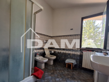 SAN VARANO_porzione di bifamiliare con ingresso indipendente in zona residenziale09