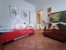 SAN VARANO_porzione di bifamiliare con ingresso indipendente in zona residenziale13